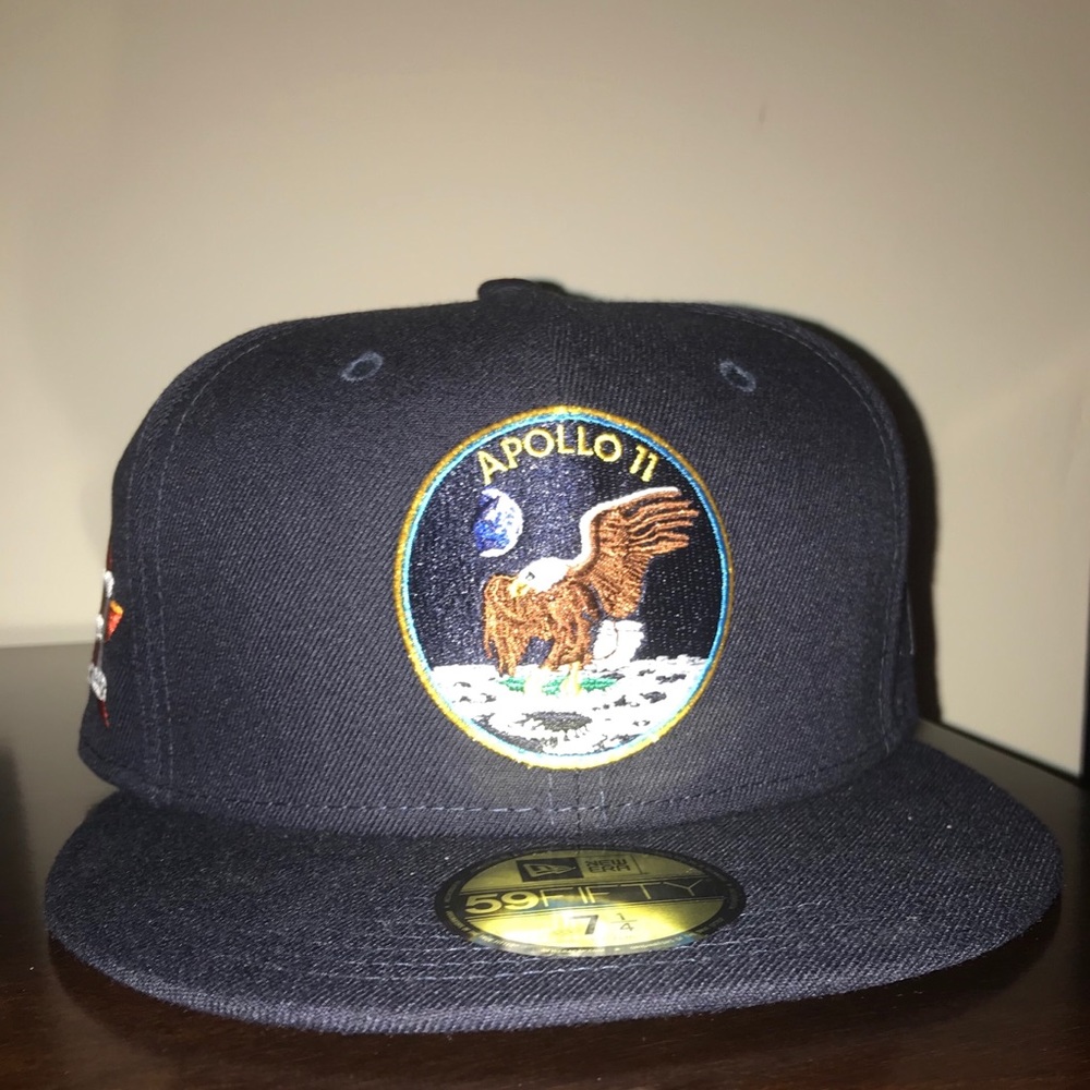 Houston Astros Apollo 11 Fitted Cap (7 1/4)